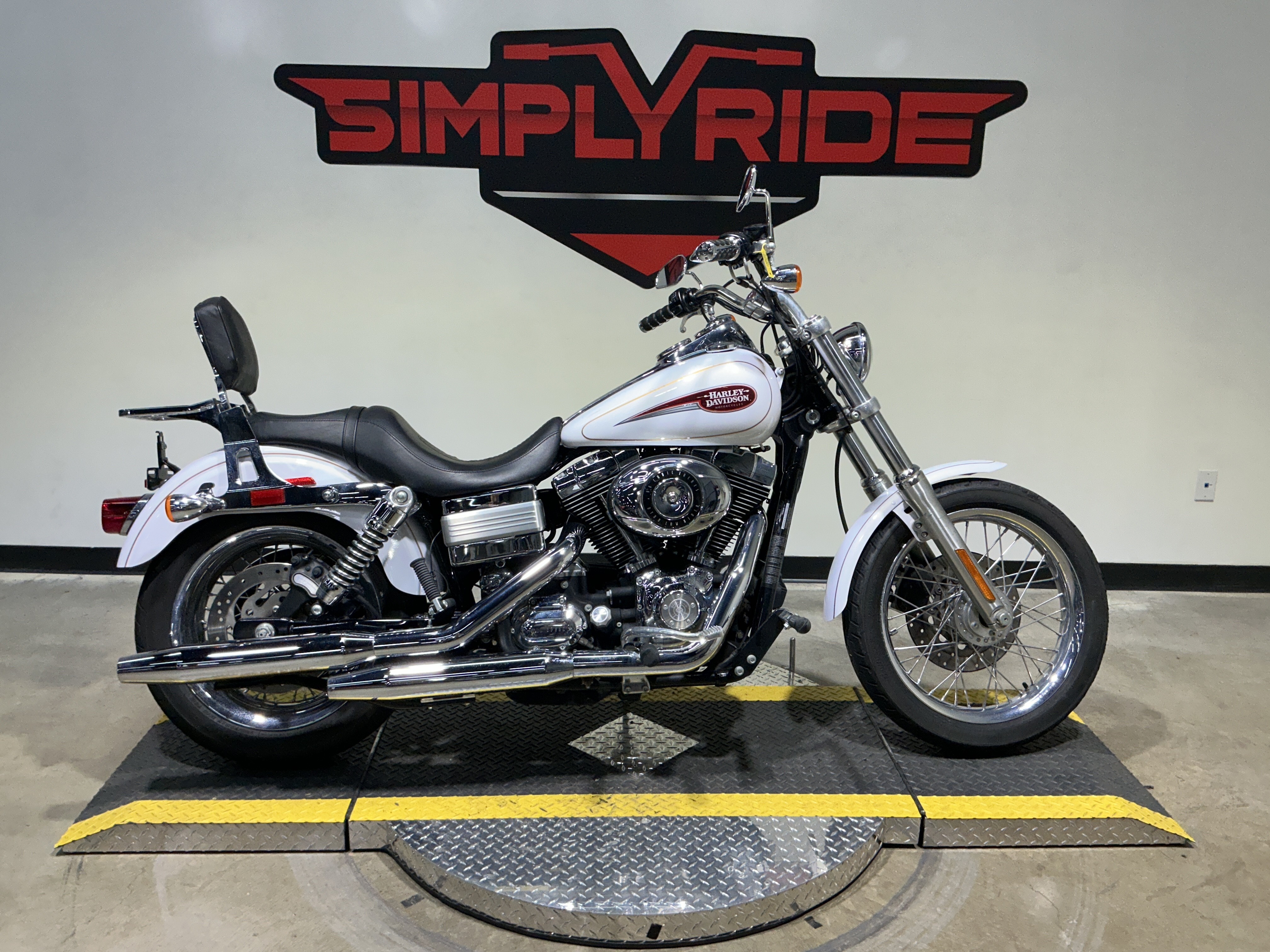 2007 Harley-Davidson FXDL Dyna® Low Rider® in Eden Prairie, MN