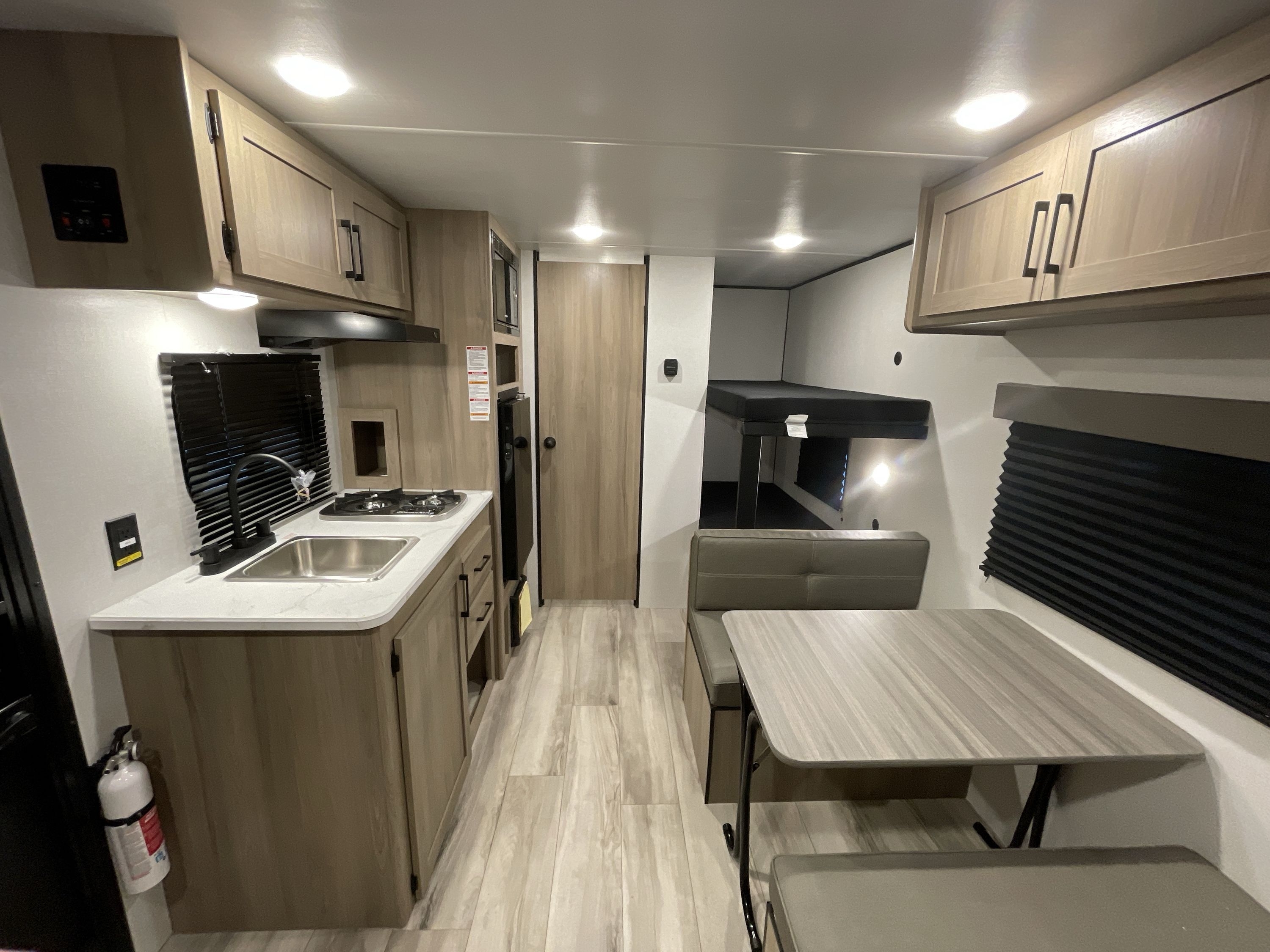 2027 Keystone COLEMAN 17B in west boylston MA
