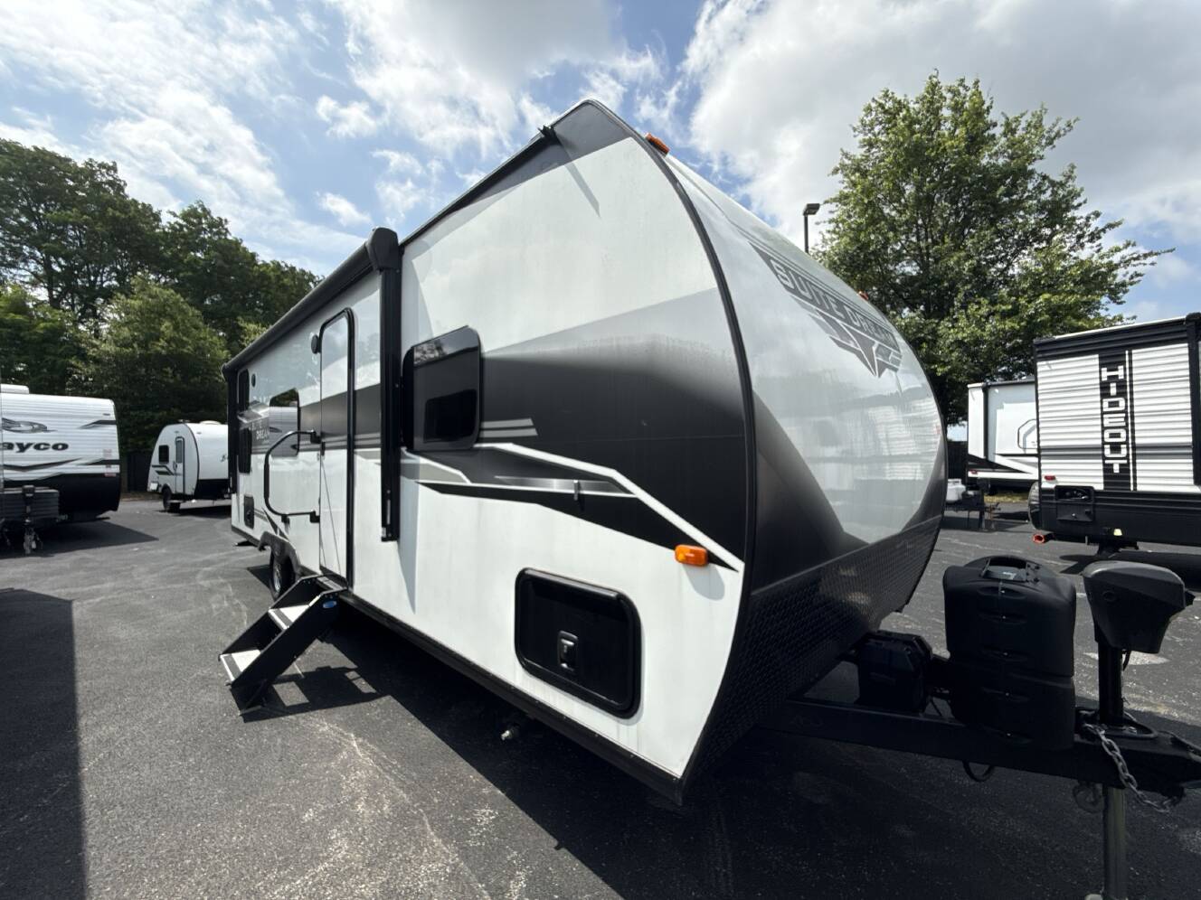 A photo of this 2022 Chinook DREAM 260BH