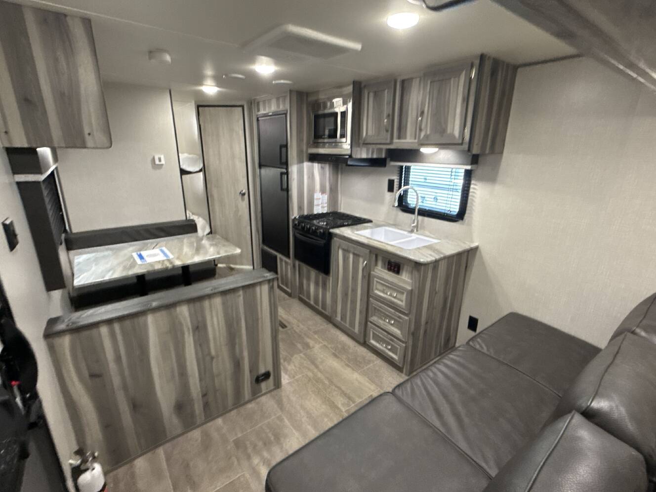 A photo of this 2022 Chinook DREAM 260BH