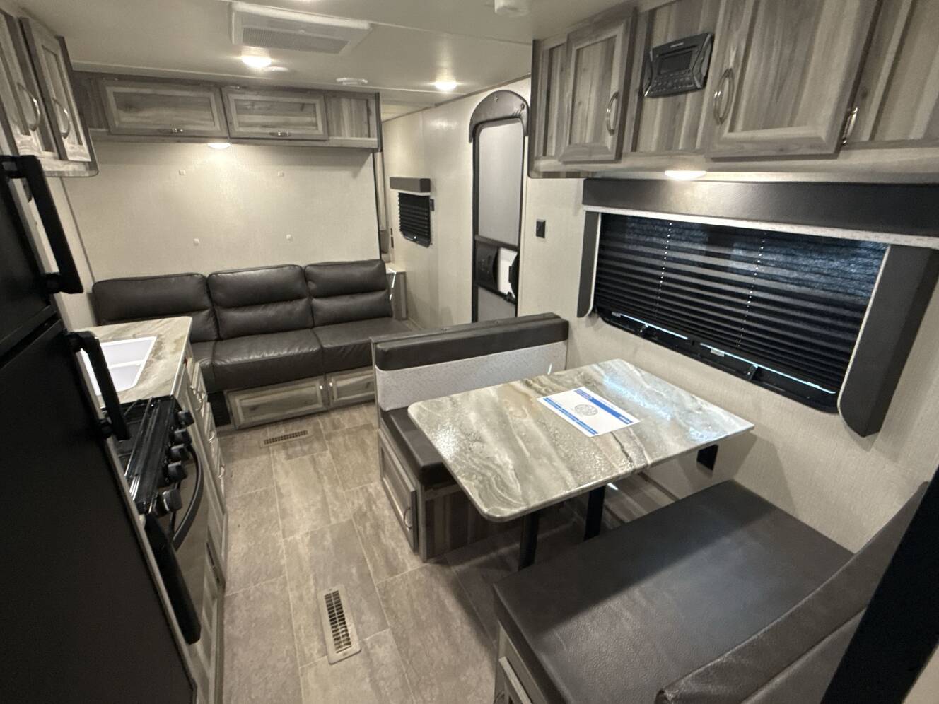 A photo of this 2022 Chinook DREAM 260BH