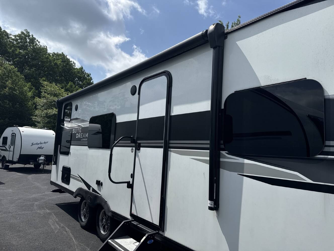 A photo of this 2022 Chinook DREAM 260BH