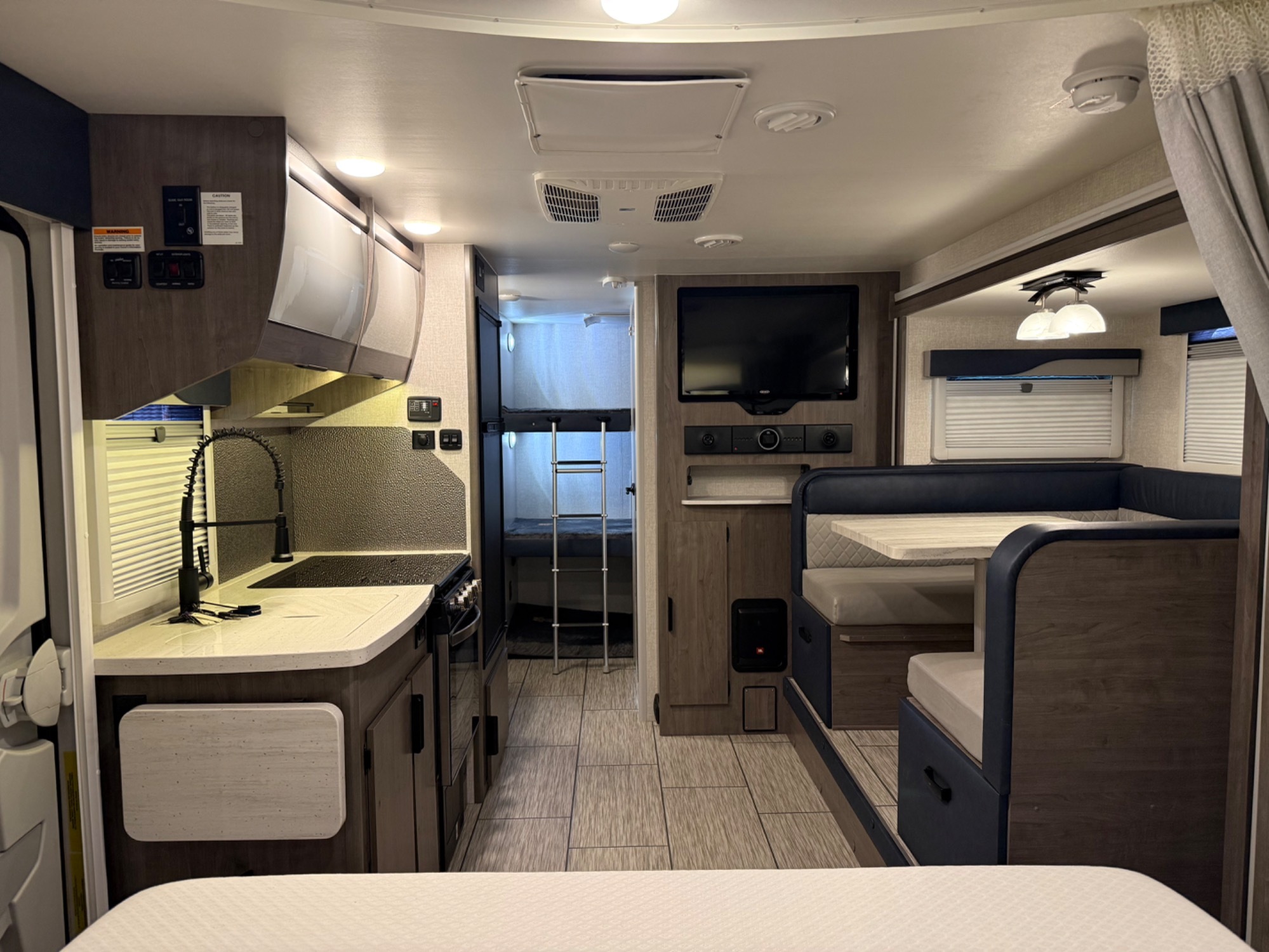 2022 Lance LANCE 2185 in cocoa FL