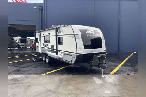 2022 Coachmen APEX NANO 213RDS in katy TX