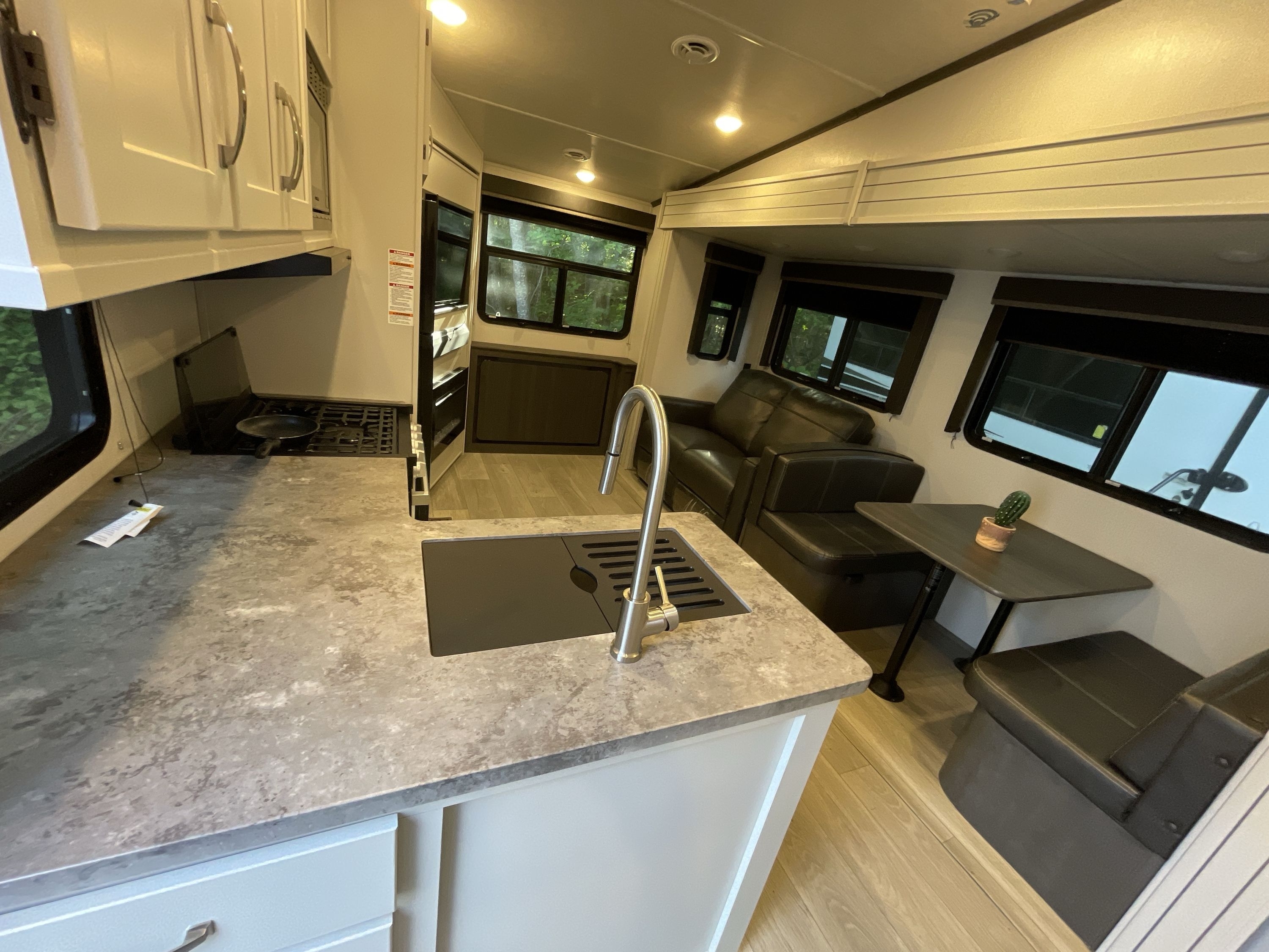 2024 Keystone COUGAR SPORT 2400RE in chichester NH
