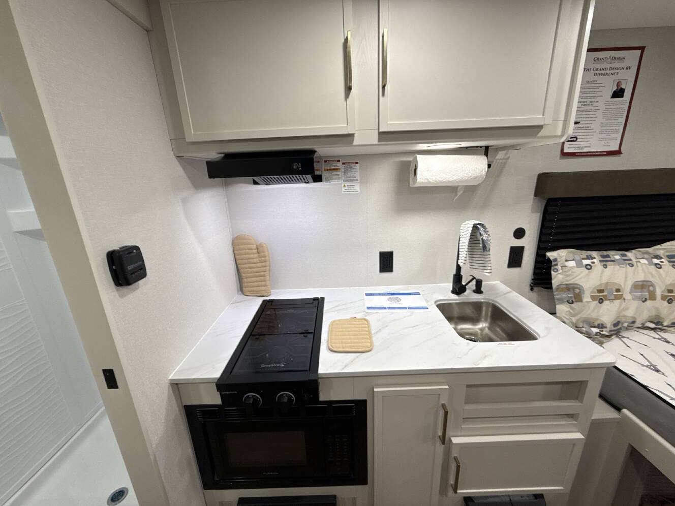 A photo of this 2027 Grand Design TRANSCEND LITE 121RBL