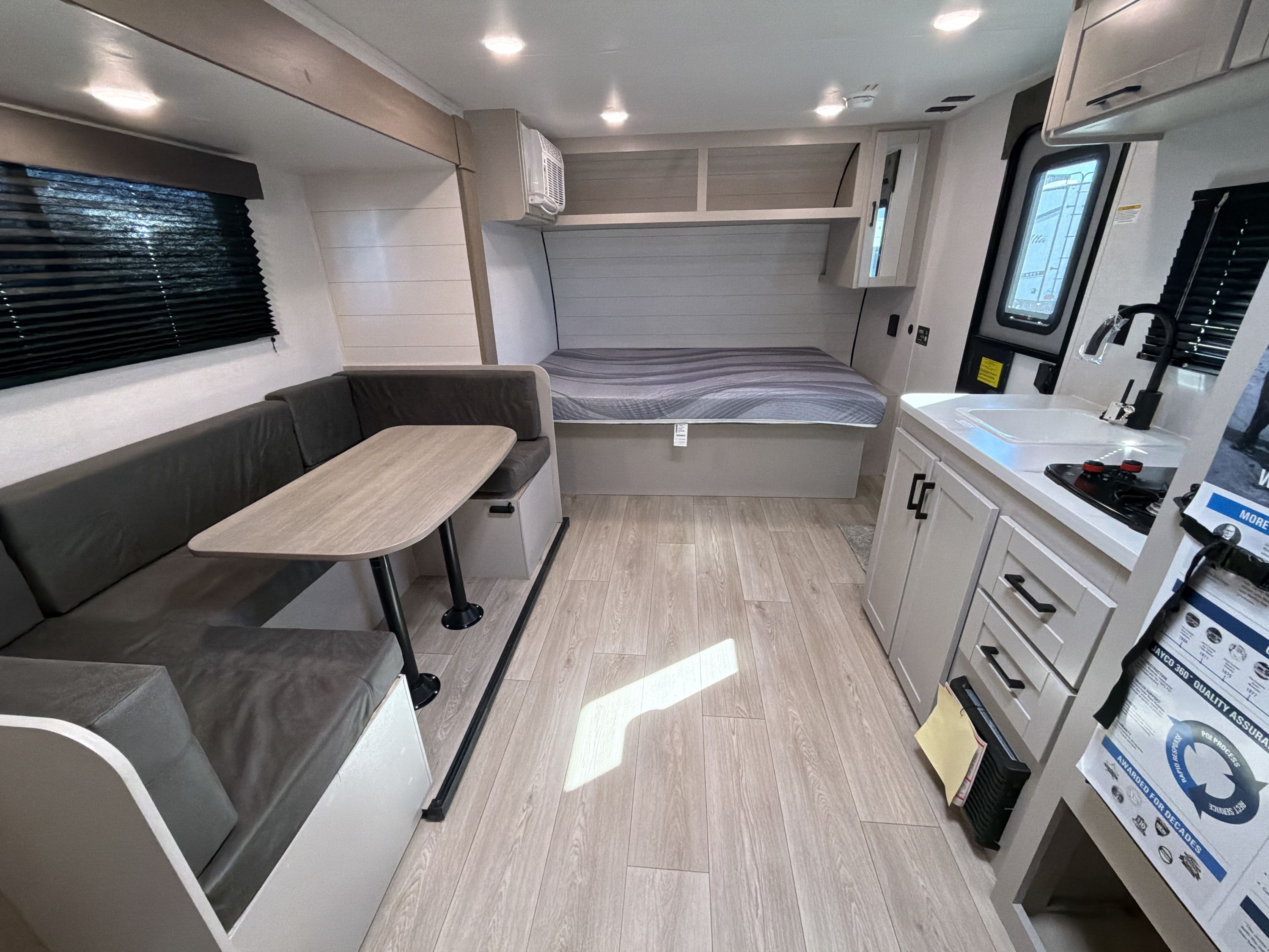 2027 Jayco JAY FLIGHT SPORT 178DBSW in longmont CO