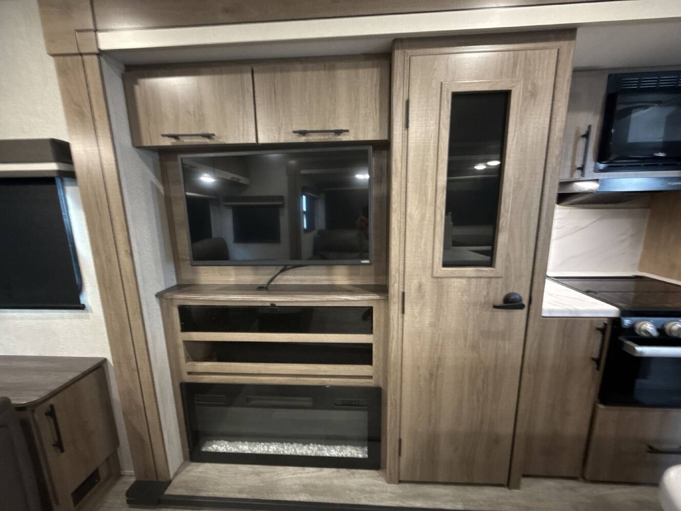 A photo of this 2023 Grand Design IMAGINE 2970RL