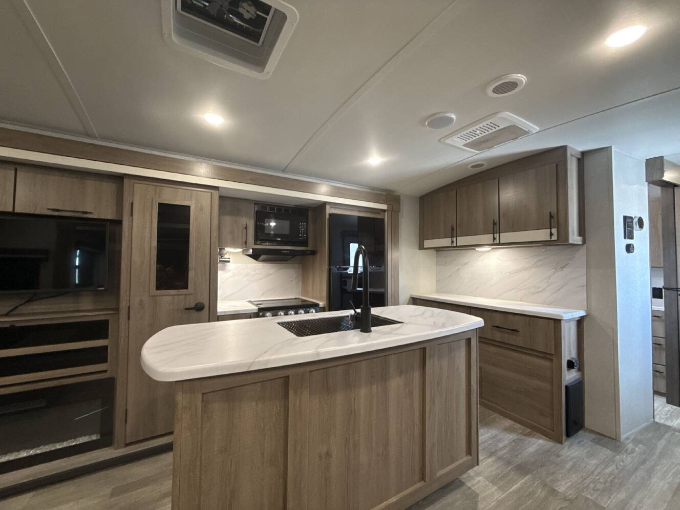 A photo of this 2023 Grand Design IMAGINE 2970RL
