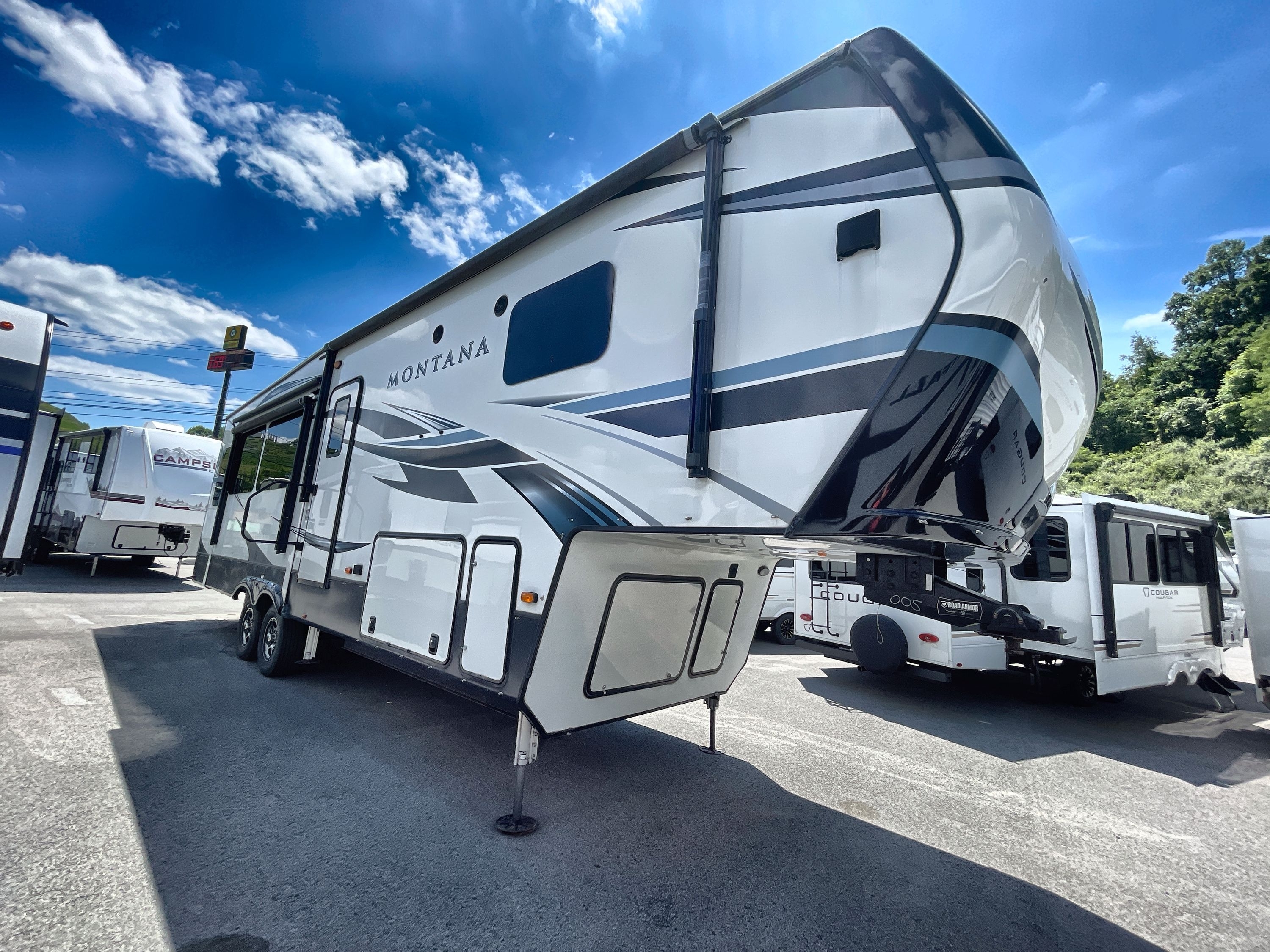 2021 Keystone MONTANA 3121RL in fairmont WV