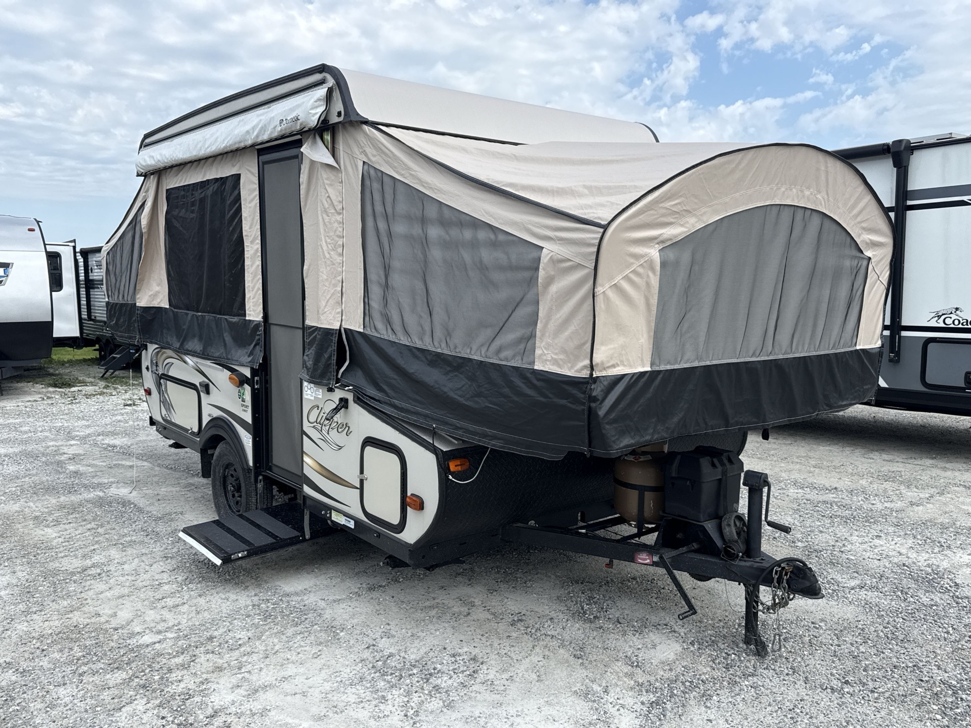2016 Coachmen CLIPPER SPORT 106ST in hanover PA