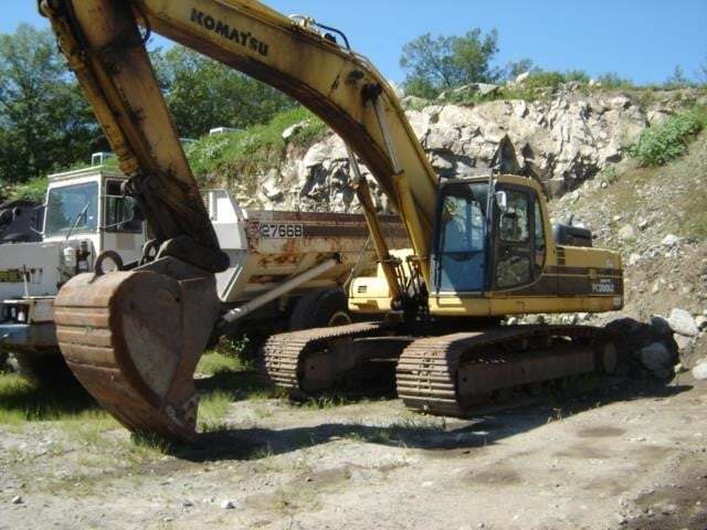 KOMATSU PC300 LC-6 in Milford, MA