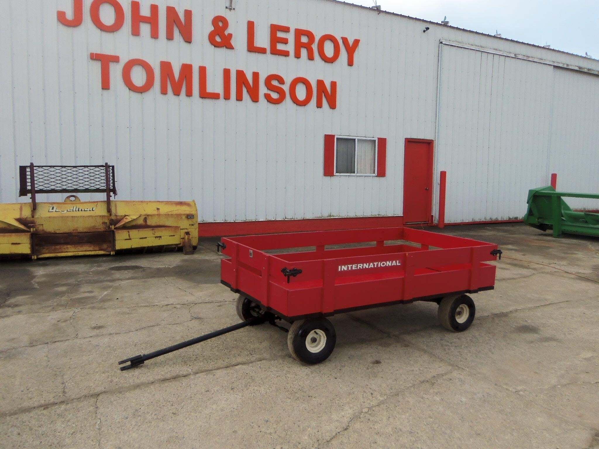 1983 INTERNATIONAL 100 in Marlette, MI
