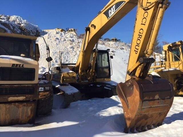CATERPILLAR 325BL in Milford, MA