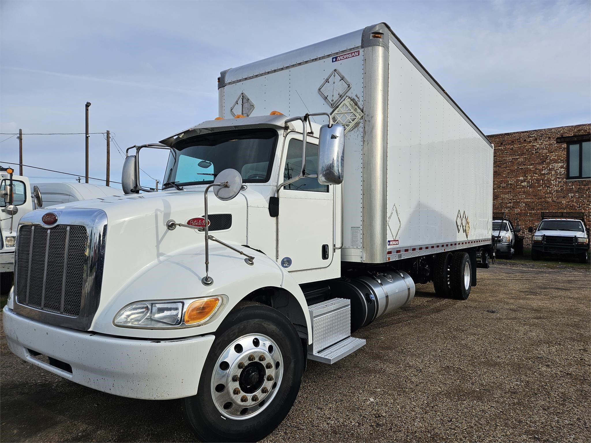 2018 PETERBILT 337 in Dallas, TX