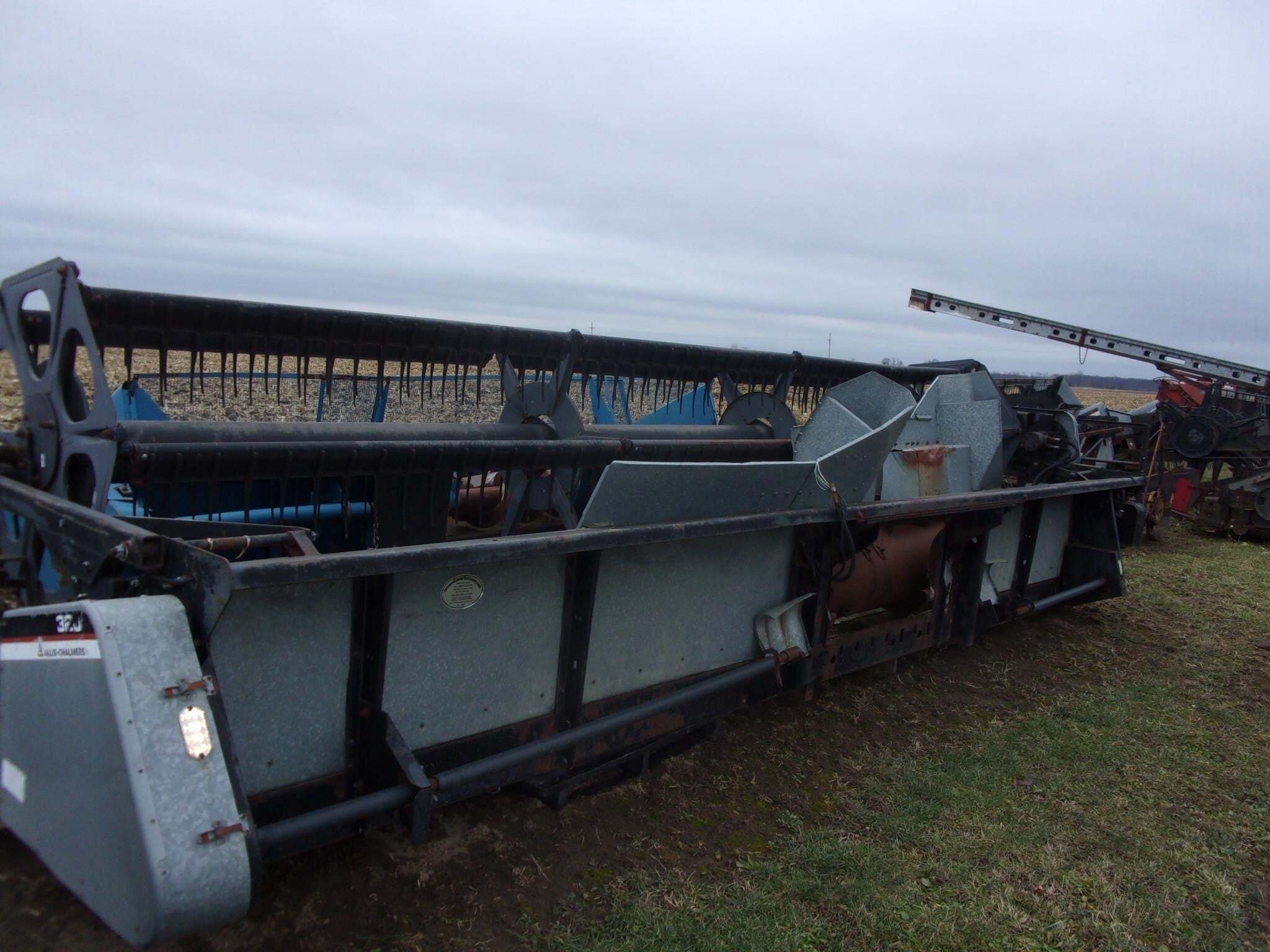 GLEANER 320 in Marlette, MI