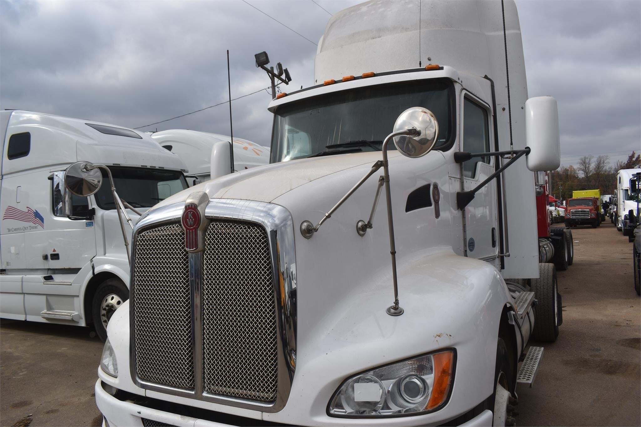 2013 KENWORTH T660 in Covington, TN