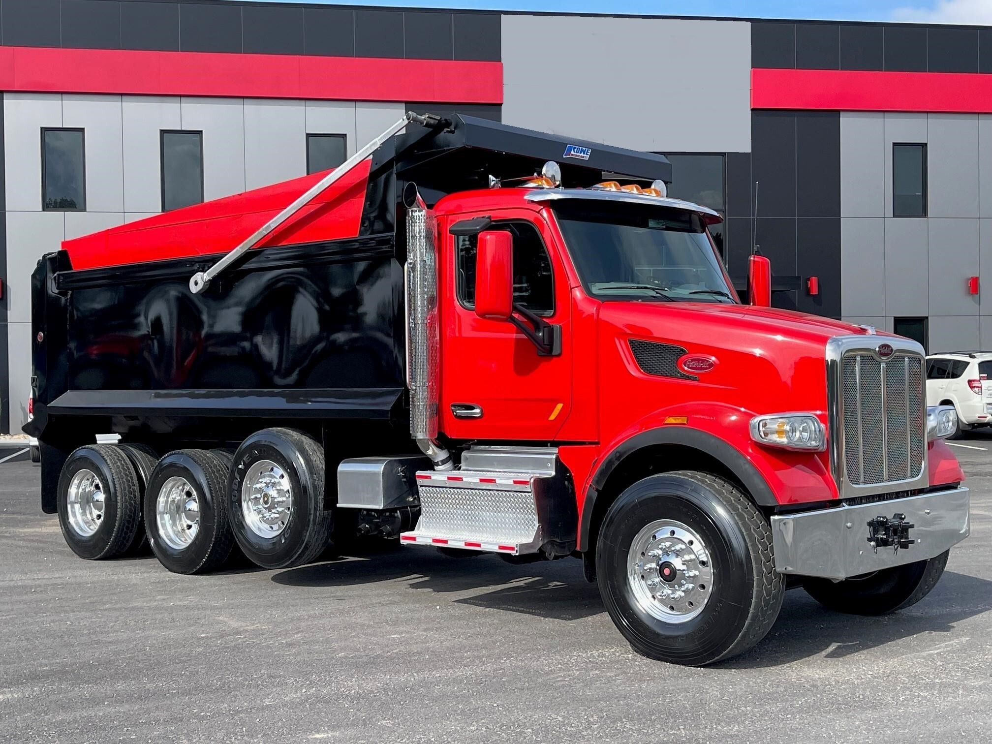 2021 PETERBILT 567 in Chatham, VA