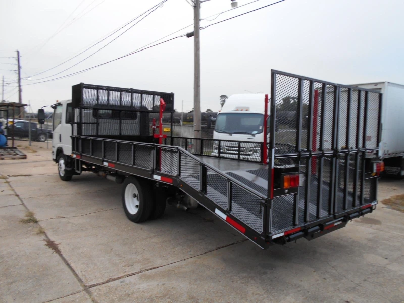 2027 ISUZU NPR HD