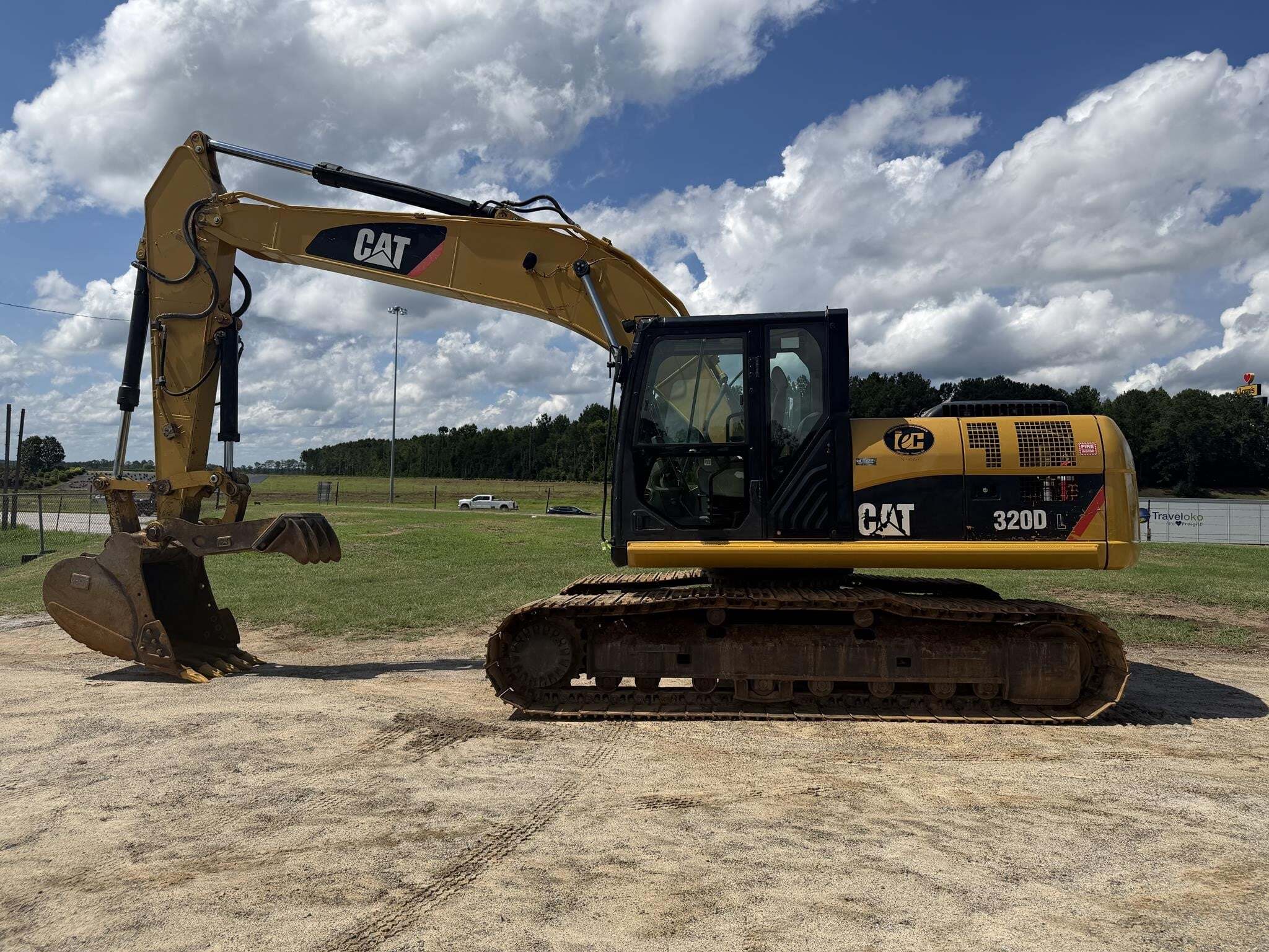 2010 CATERPILLAR 320DL in Thomson, GA