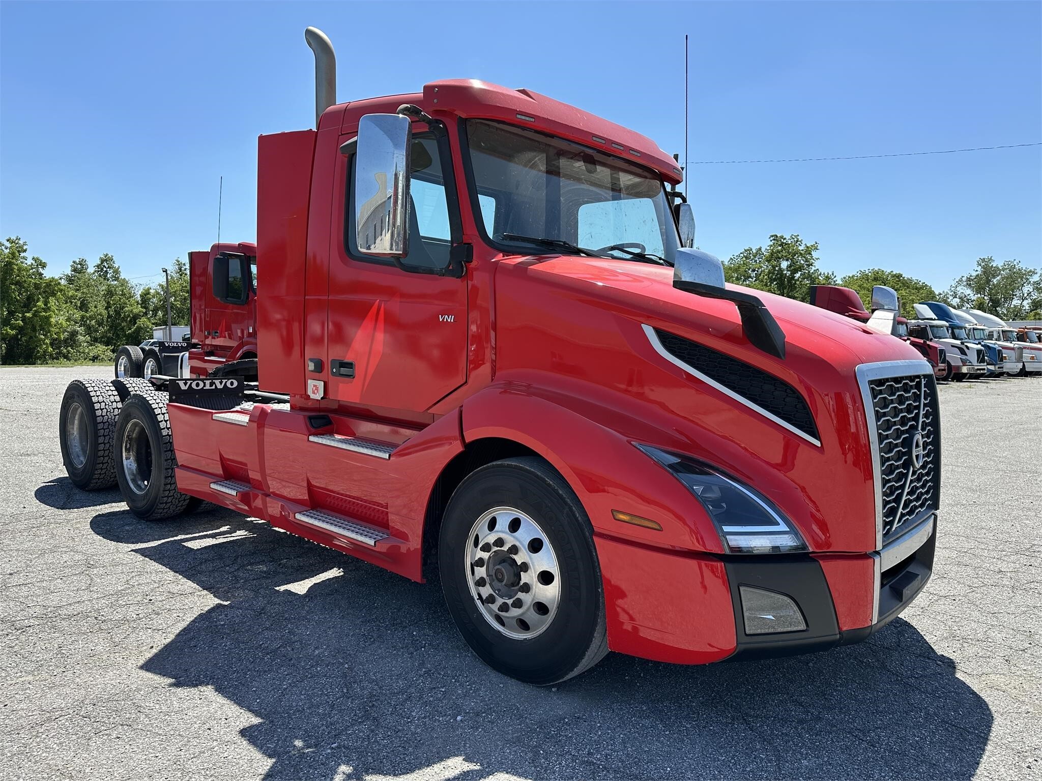 2019 VOLVO VNL64T300 in Defiance, OH