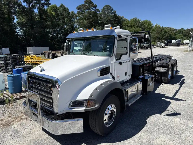 2027 MACK GRANITE