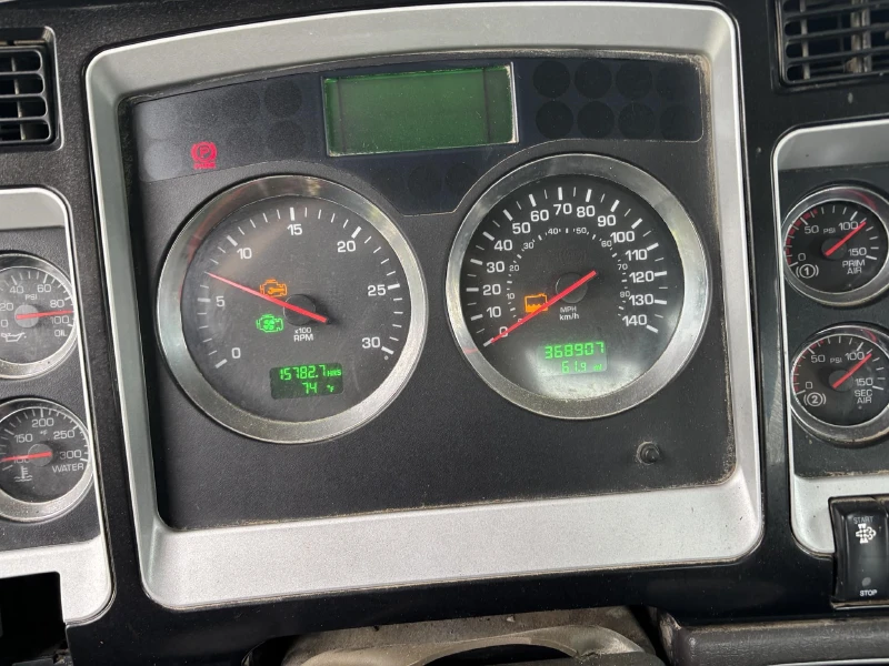 2011 KENWORTH T800
