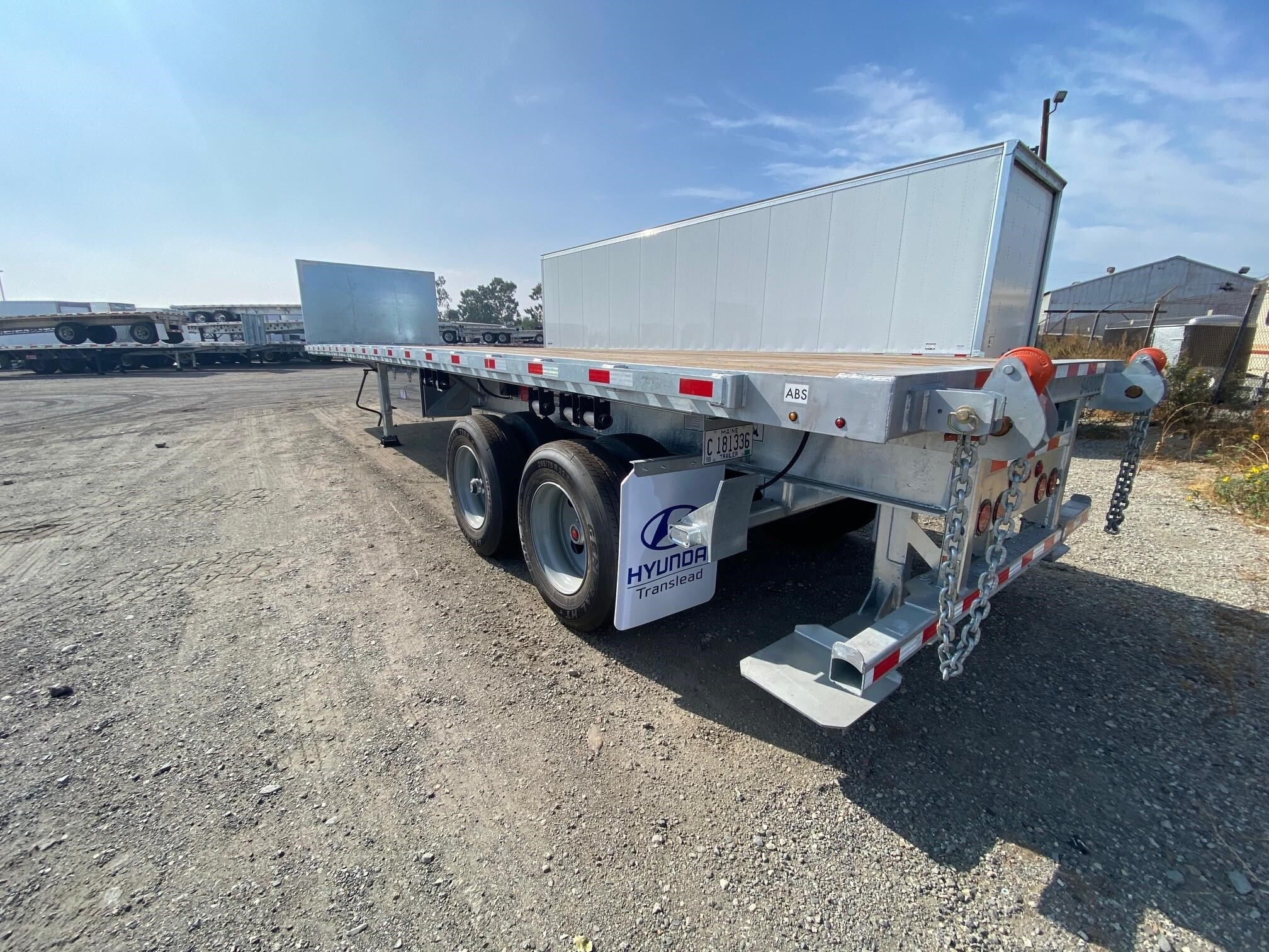 2025 HYUNDAI DuraLite w/ Forklift Kit in Fontana, CA