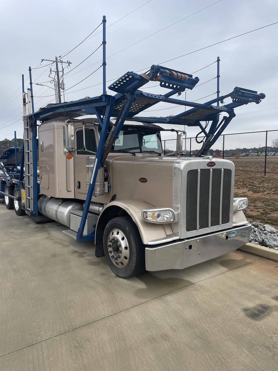2020 PETERBILT 389 in Lincoln, AL