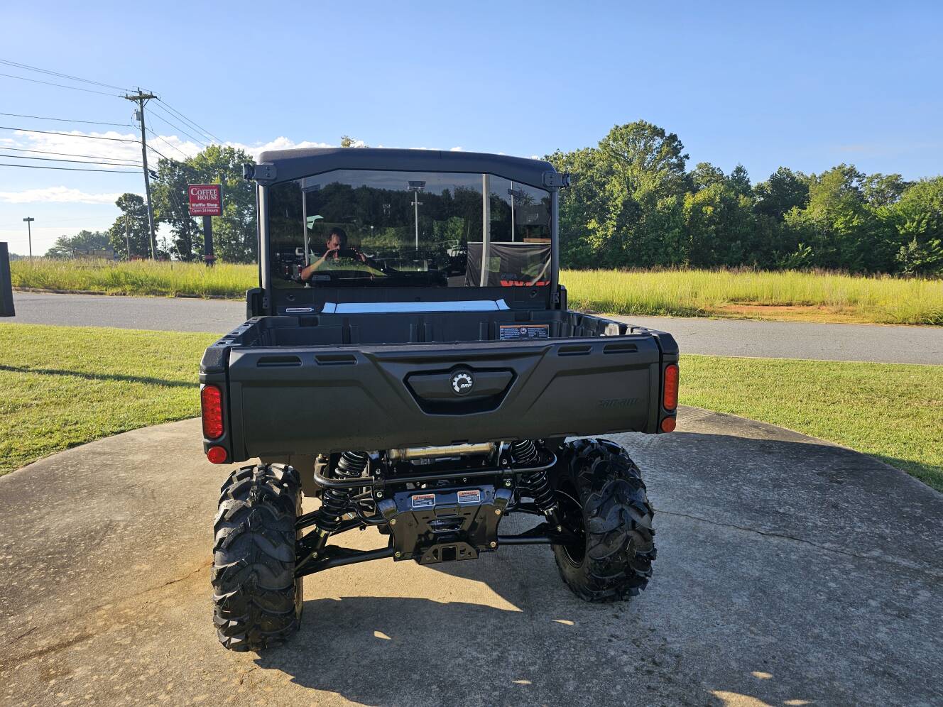 A photo of this 2027 Can-Am Defender MAX DPS CAB HD10