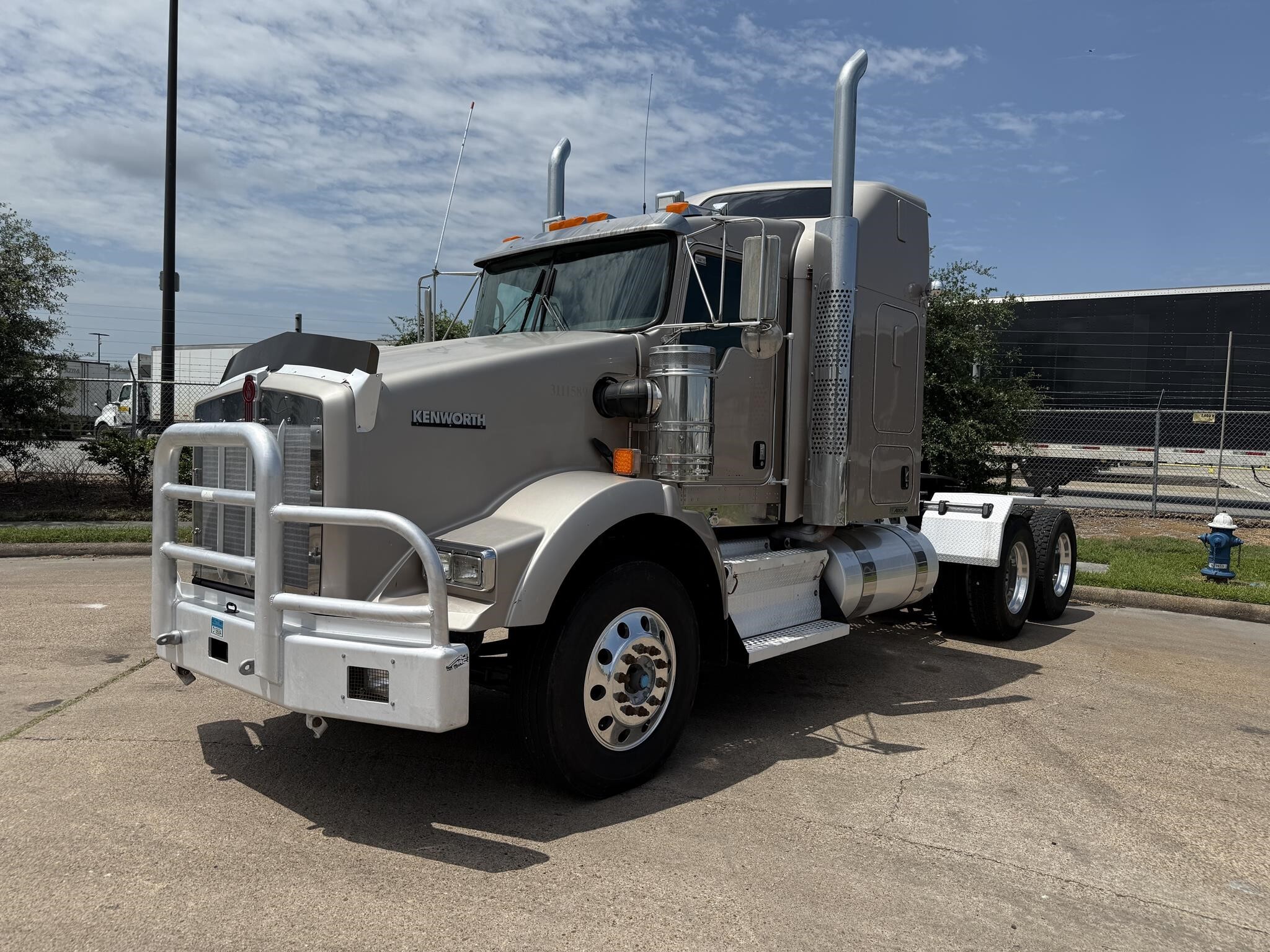 2013 KENWORTH T800 in Houston, TX