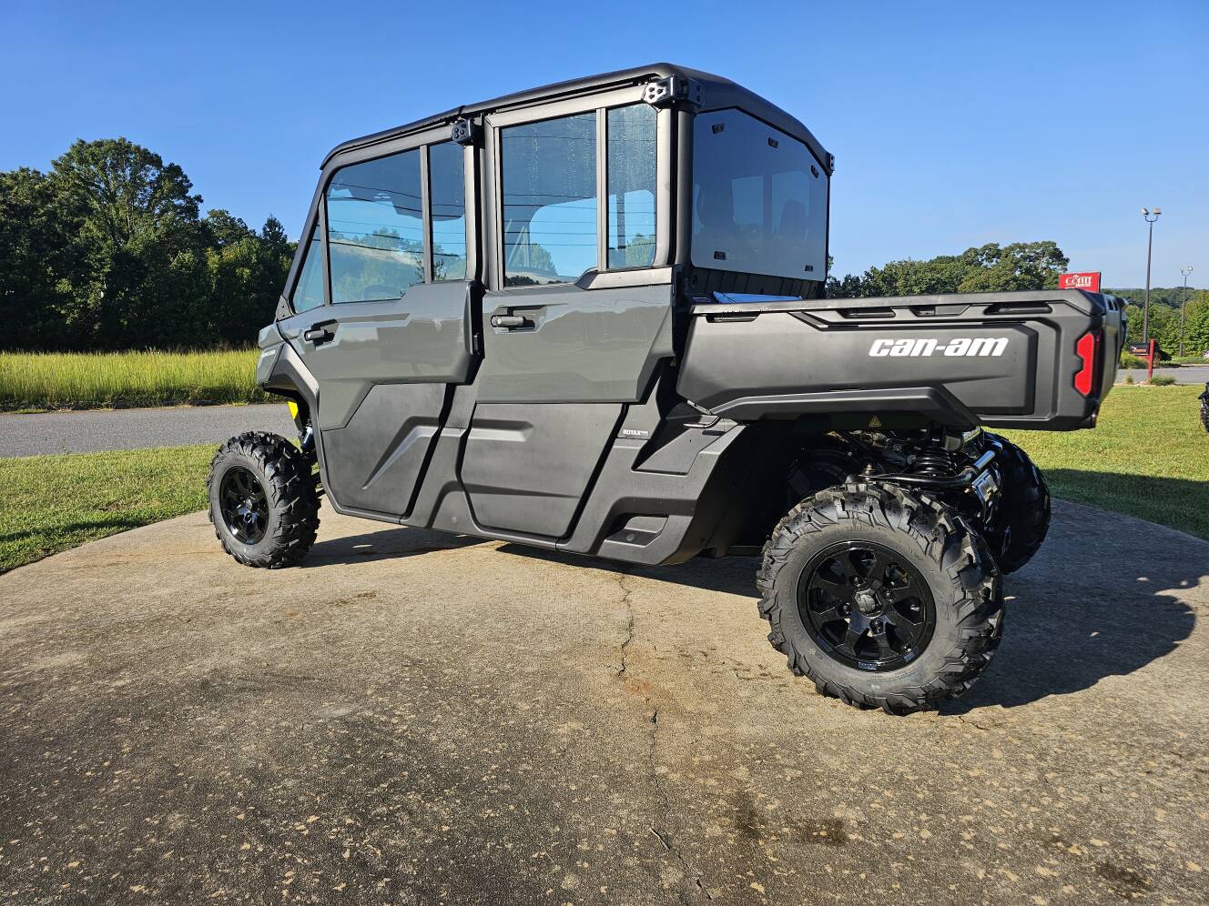 A photo of this 2027 Can-Am Defender MAX DPS CAB HD10