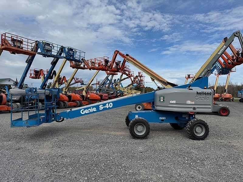 2014 GENIE S40 in East Bethany, NY