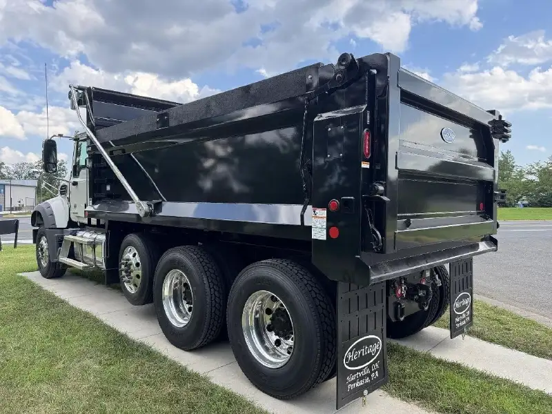 2026 MACK GRANITE