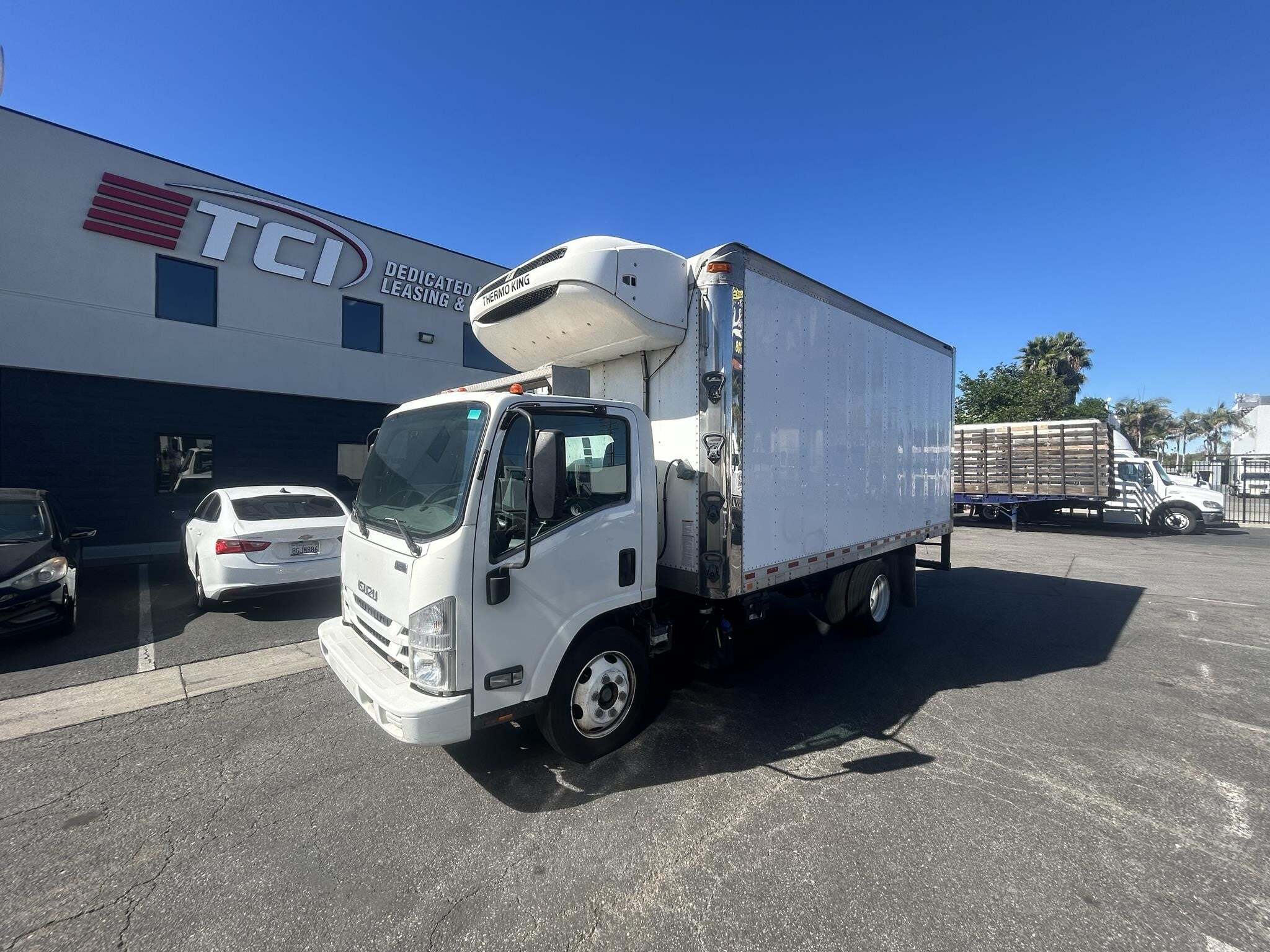 2017 ISUZU NRR in Los Angeles, CA