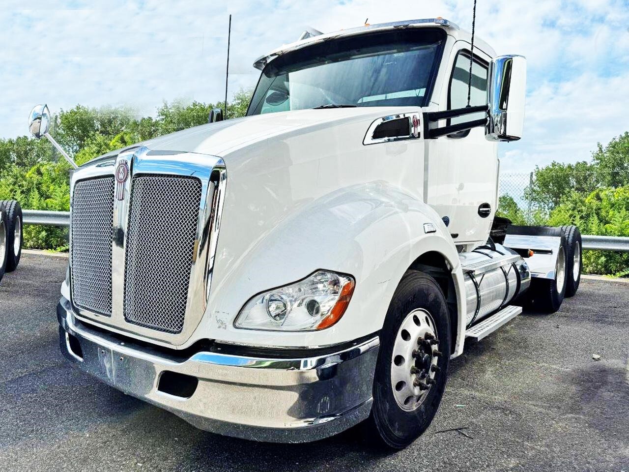 2021 KENWORTH T680 in Jamaica, NY