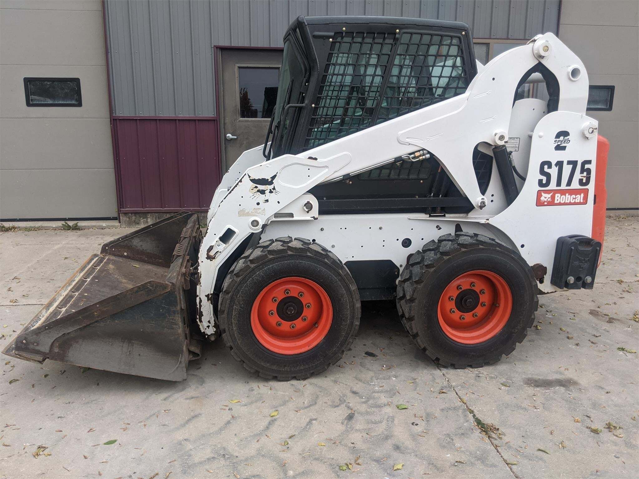 2010 BOBCAT S175 in Caledonia, MN