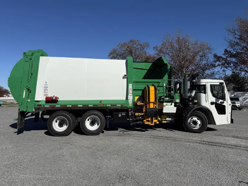 2026 MACK LR64R