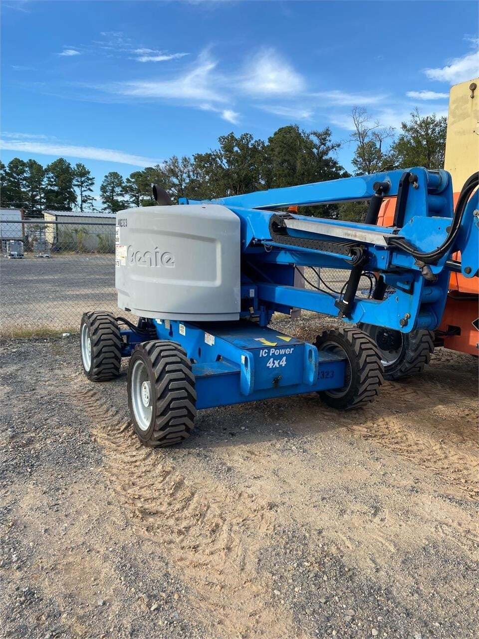 2014 GENIE Z45/25JRT in Northside, OH