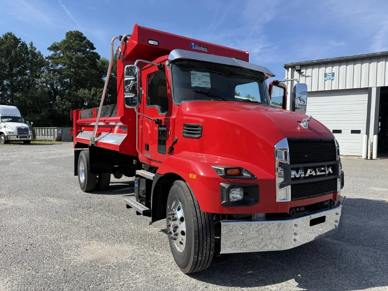 2027 MACK MD7