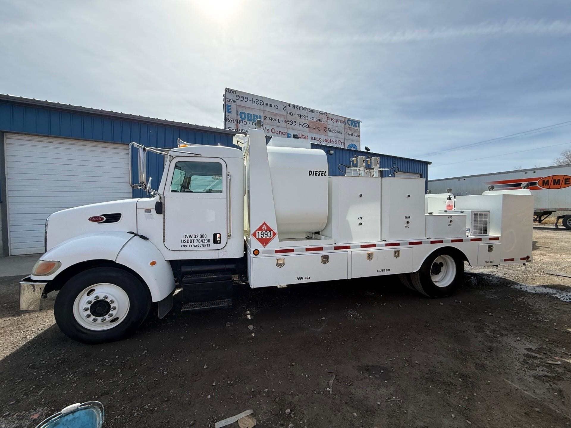 2005 PETERBILT 335 in Salt Lake City, UT