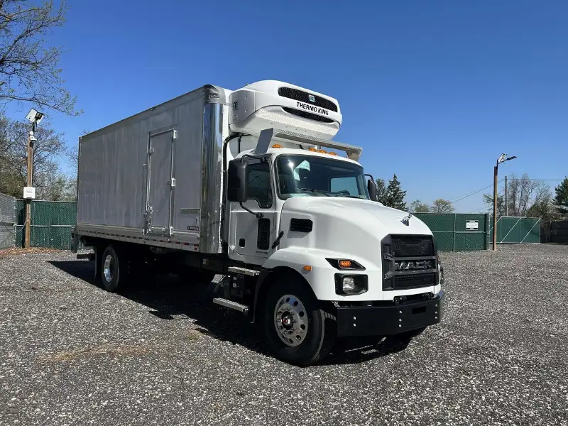 2026 MACK MD6