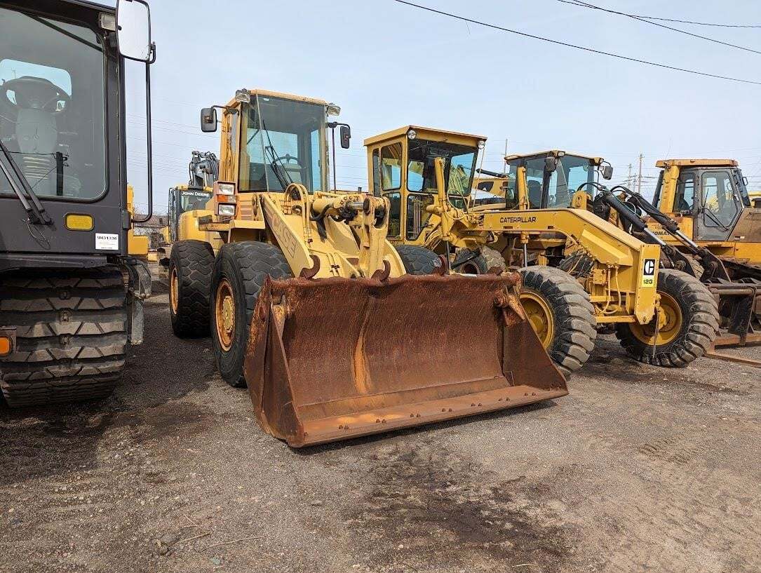 1993 CASE 621B in Rochester, NY