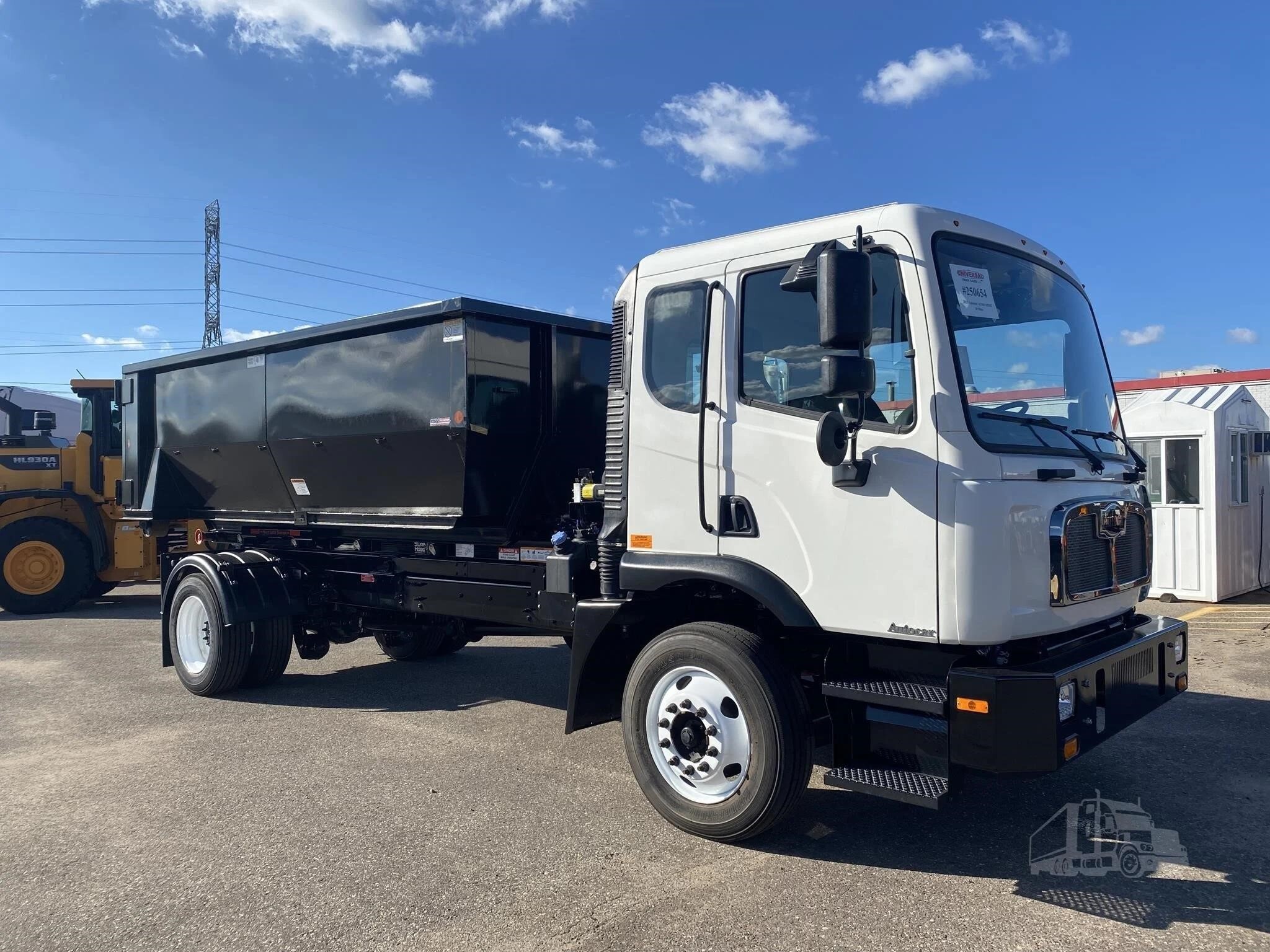 2025 AUTOCAR XPERT ACMD in Lake Crystal, MN