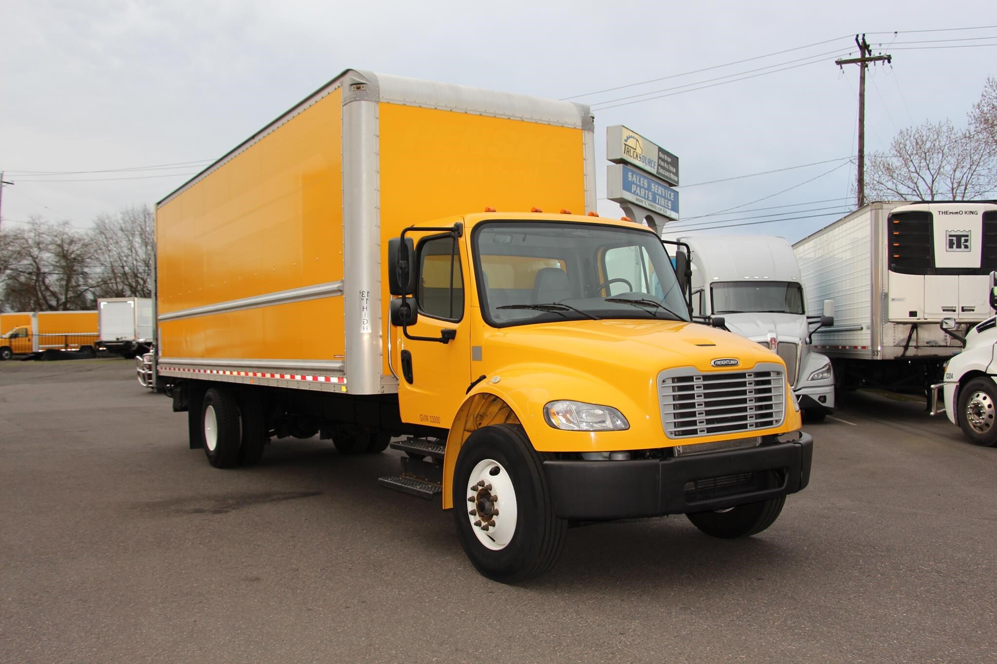 2019 FREIGHTLINER BUSINESS CLASS M2 106 in Portland, OR