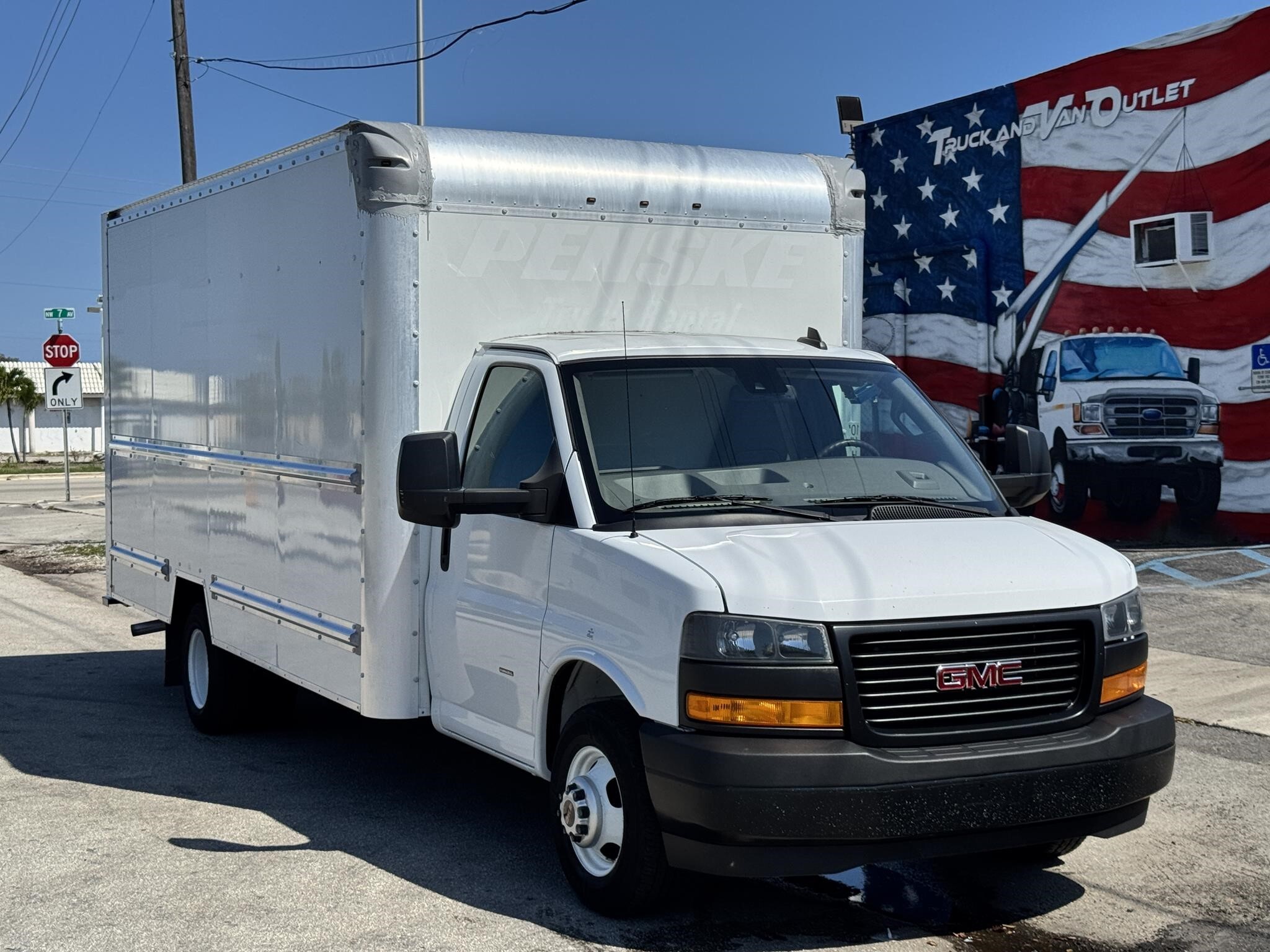 2021 GMC SAVANA in Miami, FL