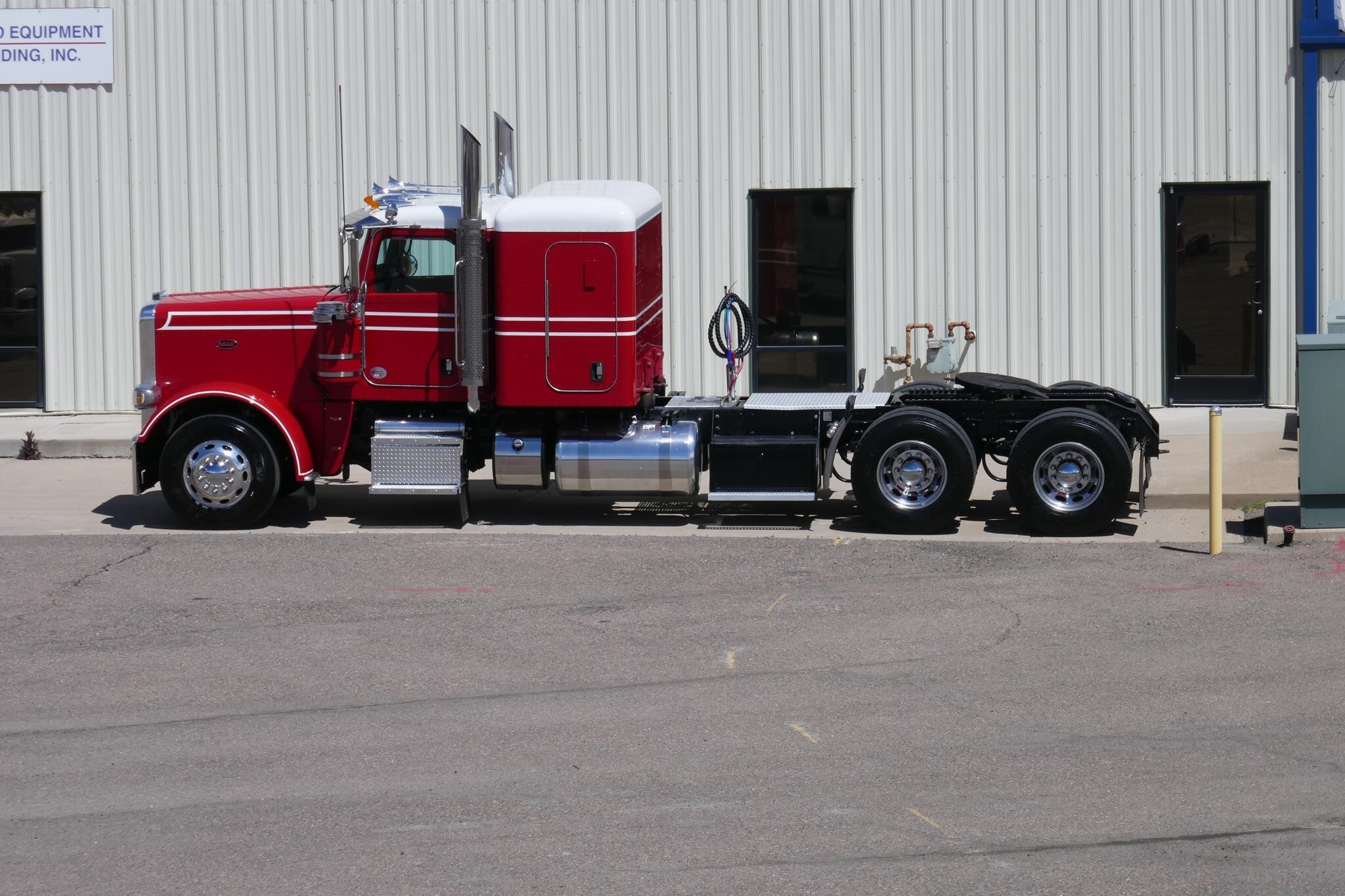 2020 PETERBILT 389 in Henderson, CO