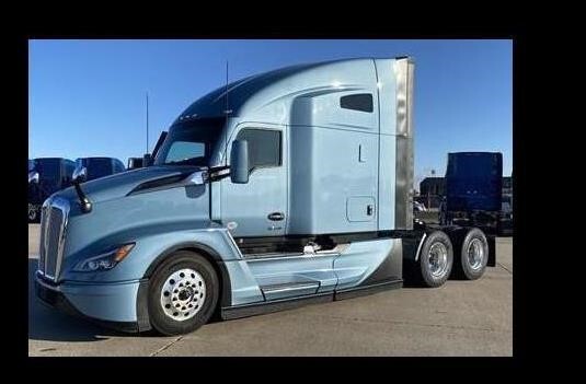 2023 KENWORTH T680 in Joliet, IL