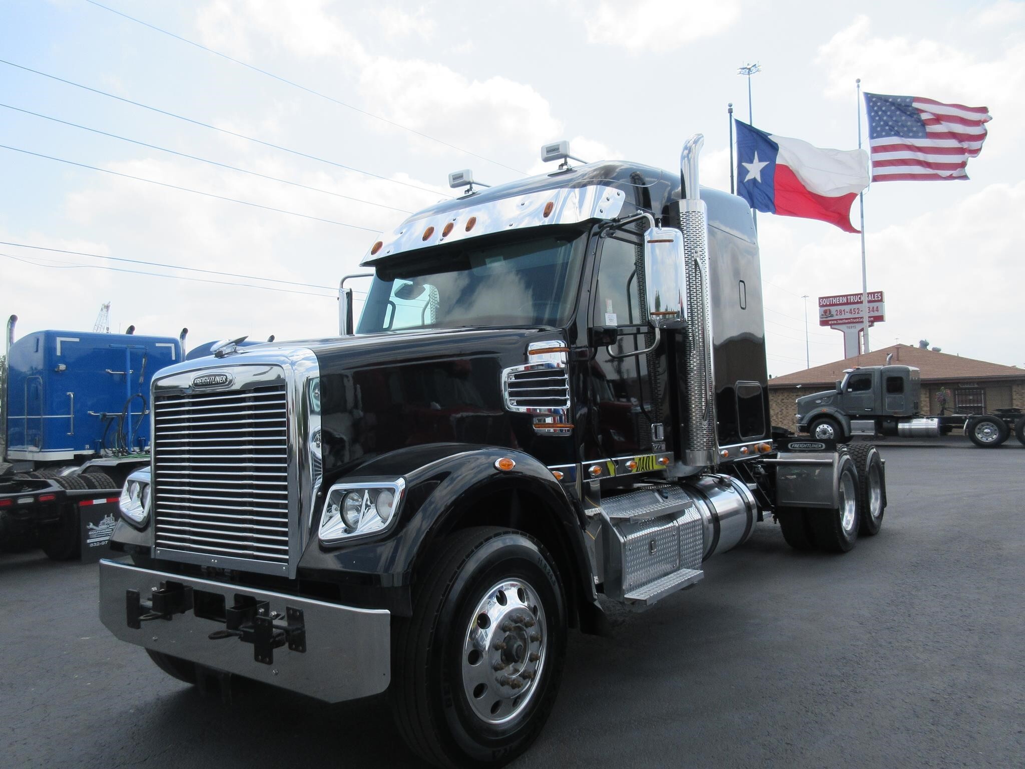 2023 FREIGHTLINER 122 SD in Channelview, TX