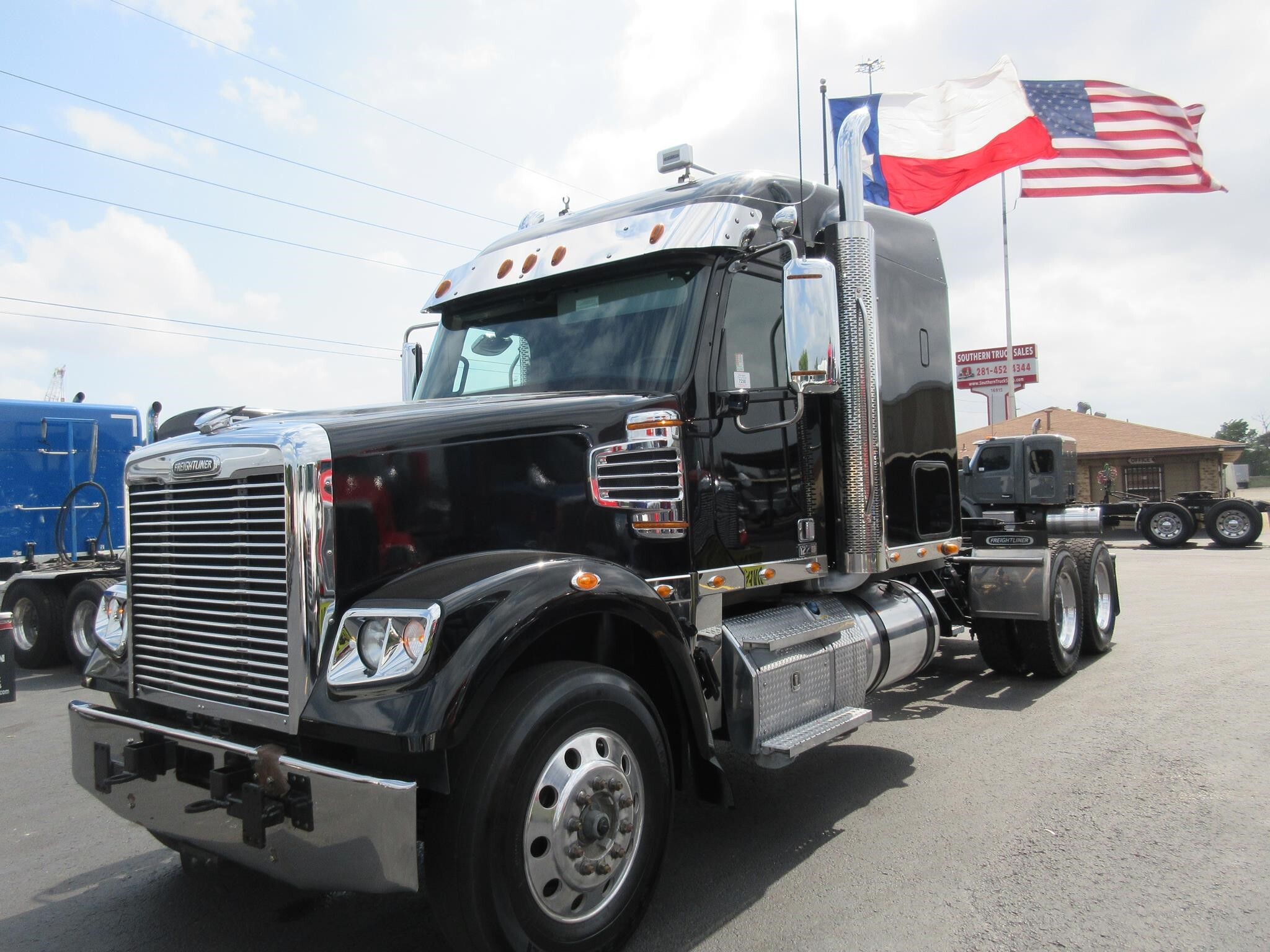 2023 FREIGHTLINER 122 SD in Channelview, TX